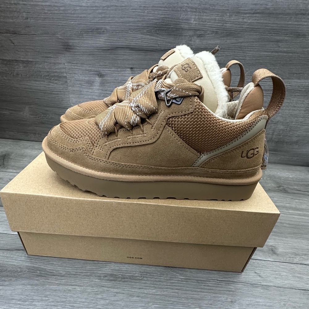 UGG LOWMEL SNEAKERS COLOR CHESTNUT ,BRAND NEW NEVER WORN WITH BOXES